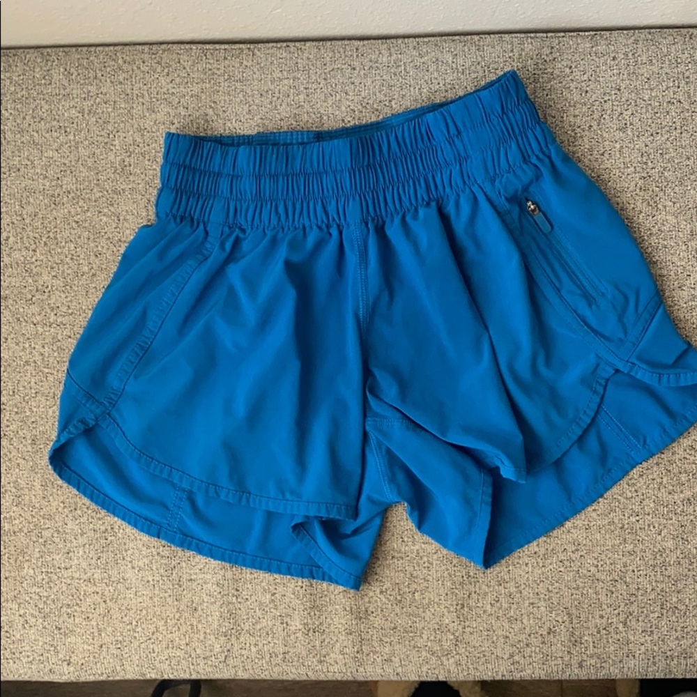 Lululemon tracker shorts